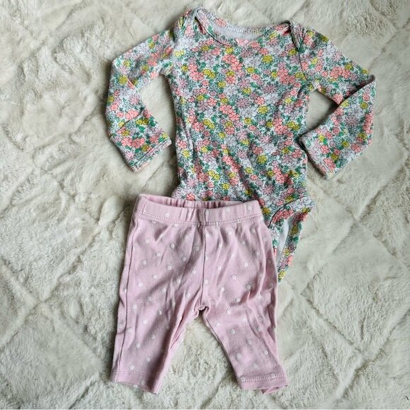 Carter’s | 2-Piece Floral Long Sleeve Onesie, Polka Dot Pants Set | Size Newborn - Picture 1 of 6